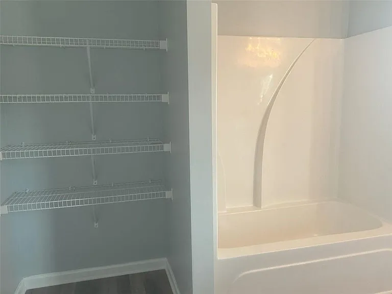 620 Cartecay Dr — Photo 11