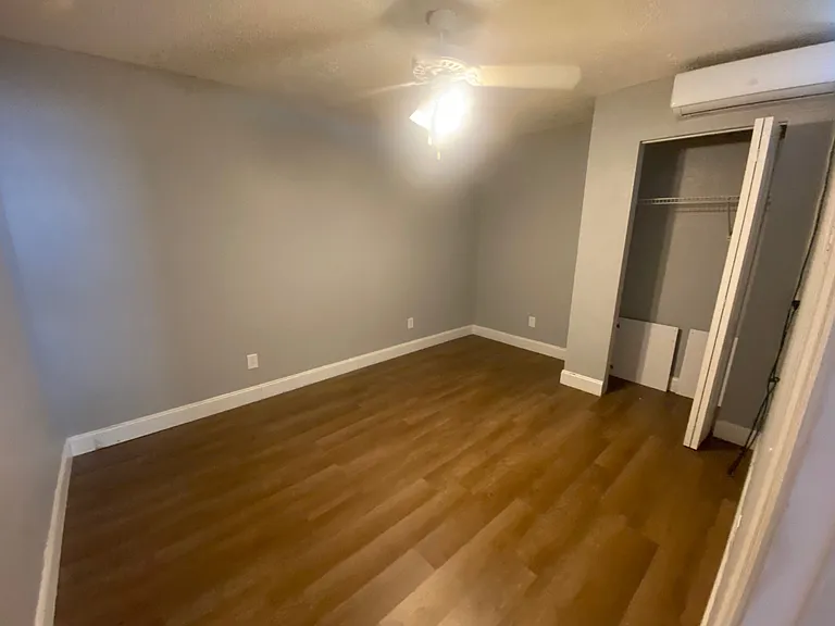 27103 Frampton Ave — Photo 11
