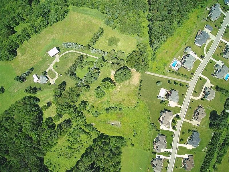 2nd image of 100 Ruffner Ln