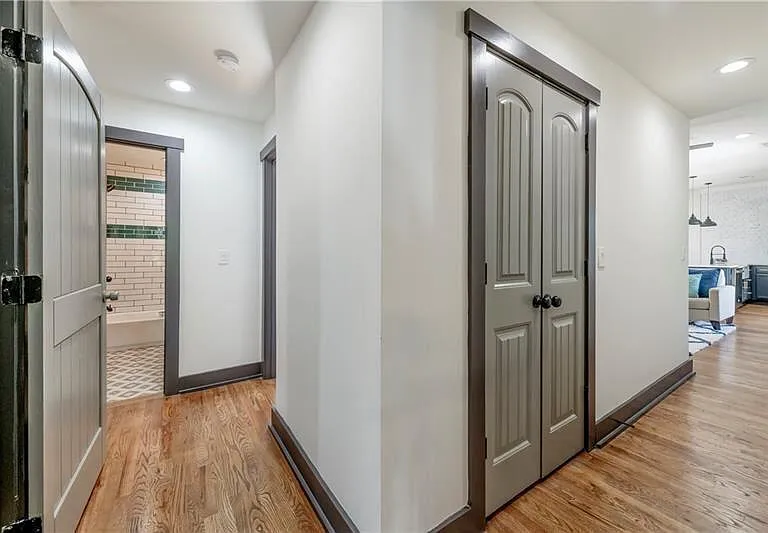 767 Terry St SE #B — Photo 12