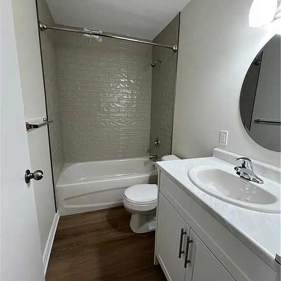 583 Mornington Ave #211 — Photo 10