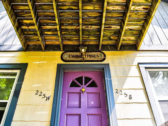 5th image of 225 Brockway Ave
