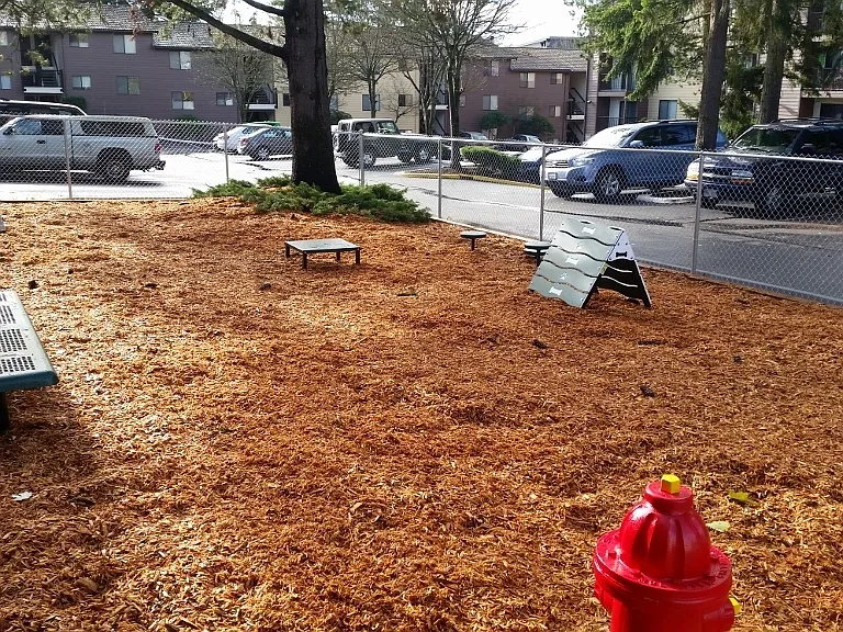 Linden Highlands — Photo 19