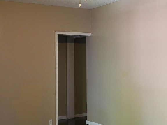 4th image of 434 N Main St