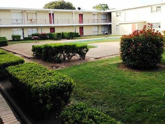 landscaped courtyard