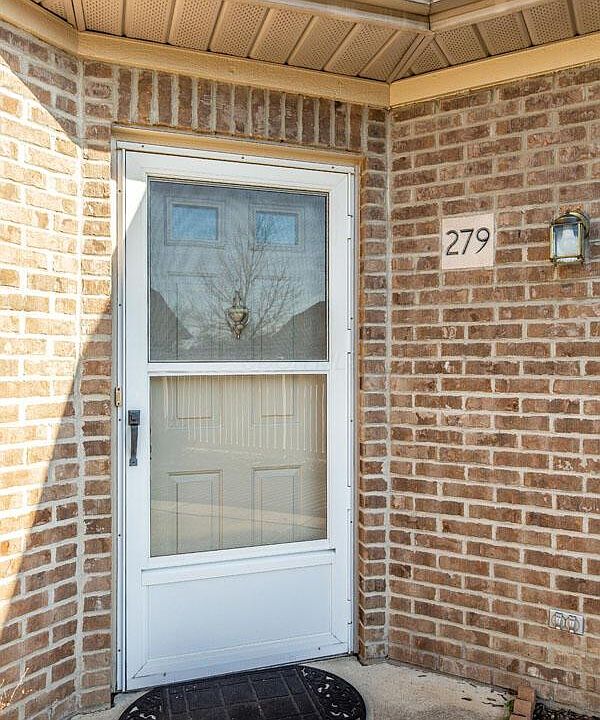 1st image of 279 Pointe Pl