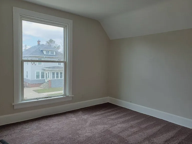 1435 Villa St — Photo 13