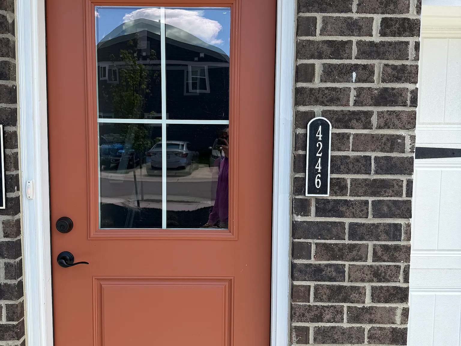 2 bed, 1111 sqft, $1,650 — Photo 2