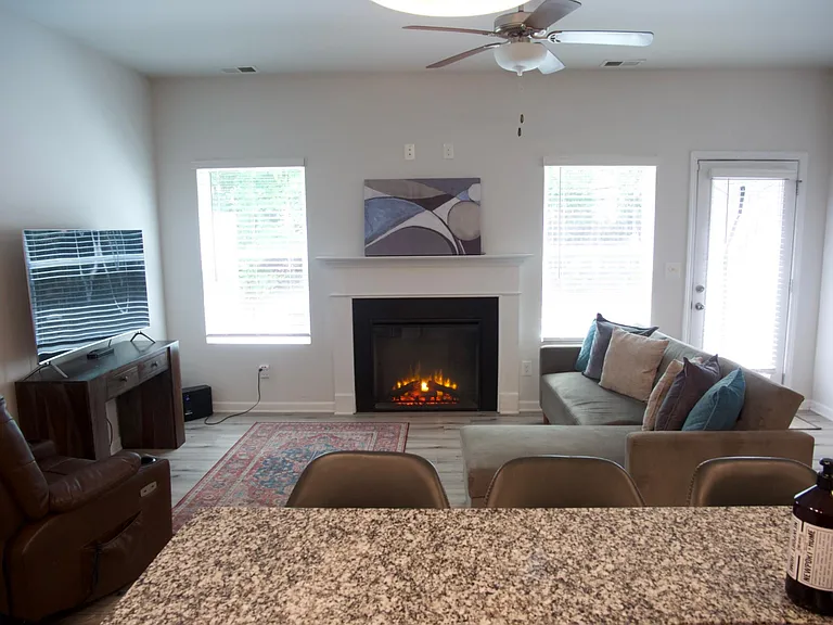 3717 Abbey Way — Photo 2