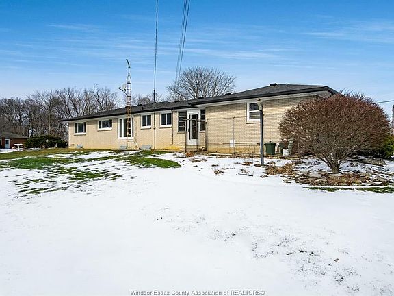 4th image of 1335 Sunset Ave