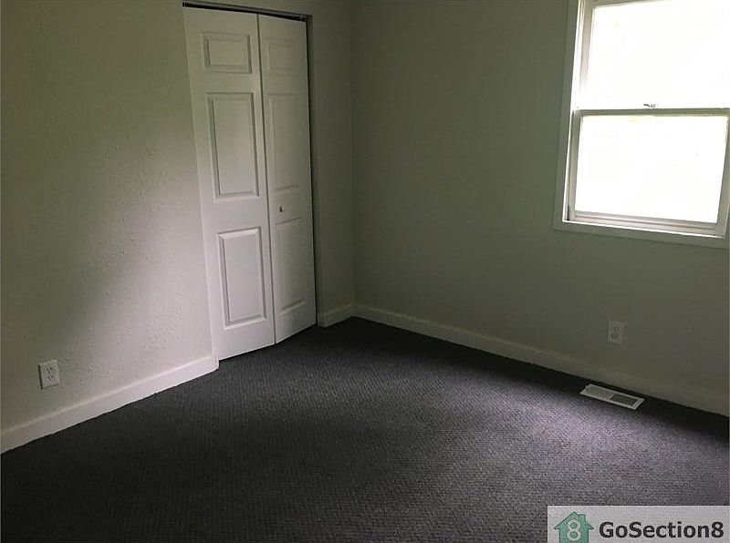 2nd image of 1303 Williams St