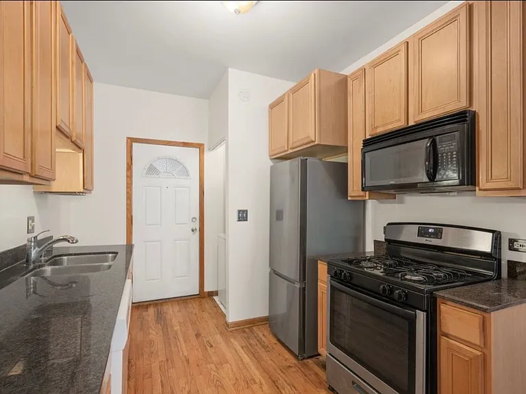 1167 E 61st St #2 — Photo 9
