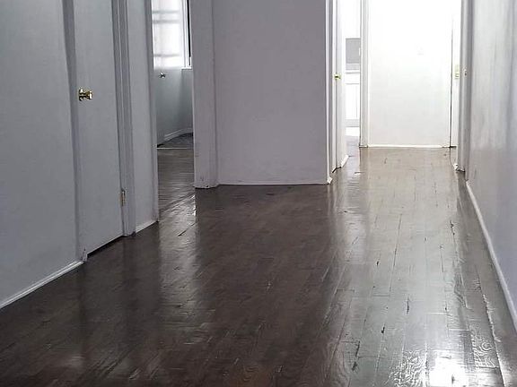 3rd image of 751 Walton Ave APT 22B
