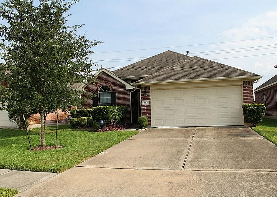 1st image of 2203 Acorn Glen Trl