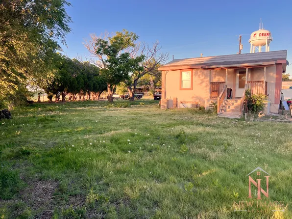 1006 West St, Deerfield, KS 67838