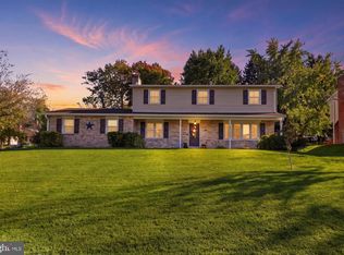 26 Glendale Dr, Mechanicsburg, PA 17055