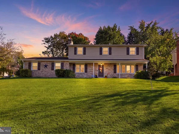 26 Glendale Dr, Mechanicsburg, PA 17055
