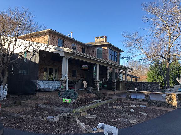 3rd image of 22 S Elm Ave