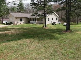 261 Mount Carmel Rd, Vinton, OH 45686