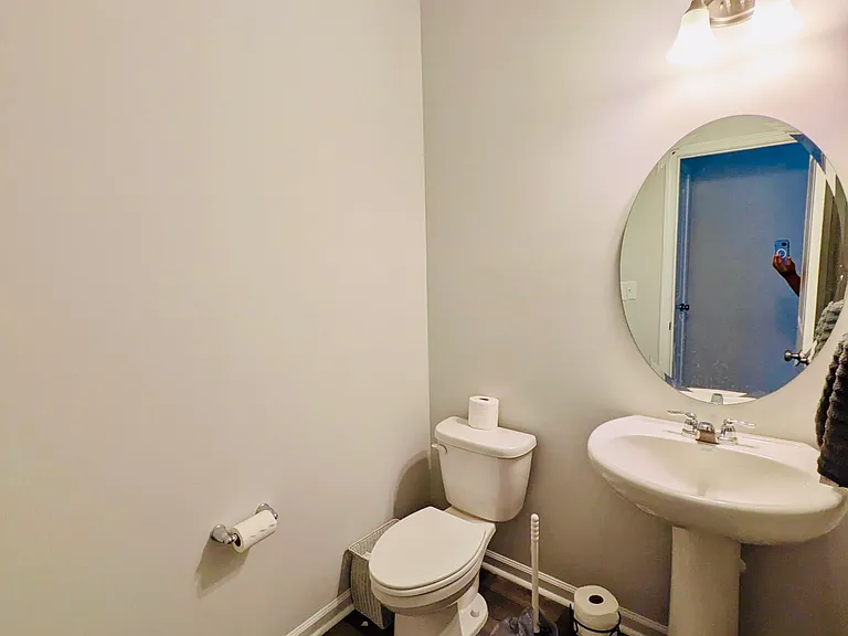 401 Deercroft Dr — Photo 9