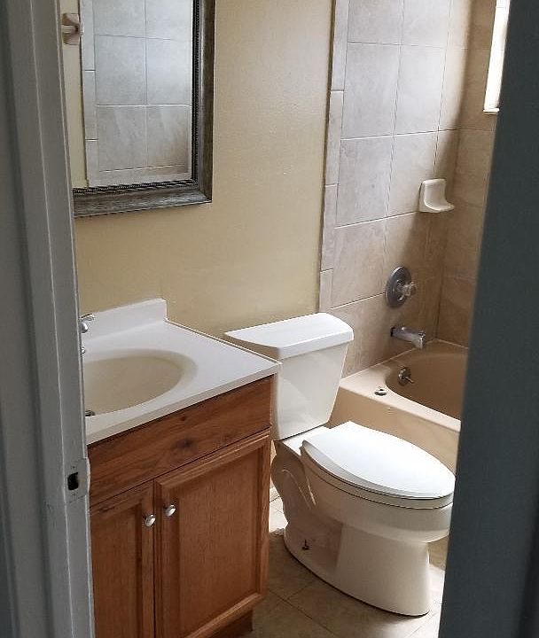 2nd image of 2447 Whispering Maple Dr