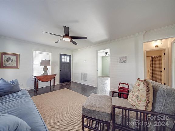 4th image of 114 Live Oak Ave