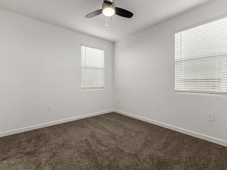 2850 W Sheppard Ave — Photo 10