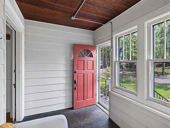 3rd image of 4704 Harriet Ave