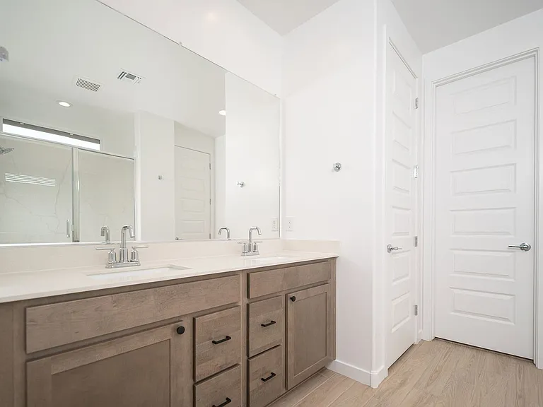 19214 W Marissa Dr — Photo 16