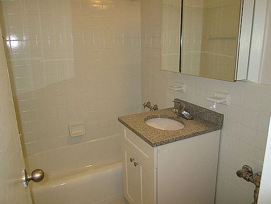 5th image of 12360 83rd Ave APT 6L