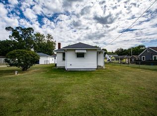 57180 Southshore Dr, Osceola, IN 46561