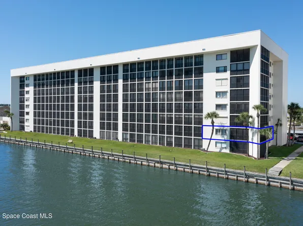 300 S Sykes Creek Pkwy APT 201, Merritt Island, FL 32952