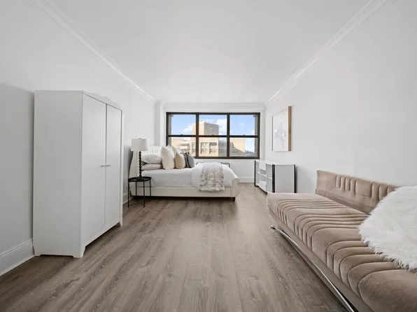 7002 Blvd East image 18 of 43