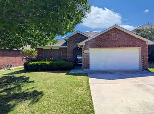 705 Chalk Knoll Rd, Fort Worth, TX 76108