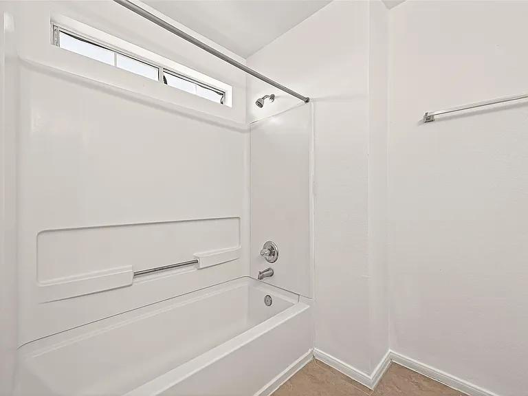 15707 Crooked Arrow Dr — Photo 26