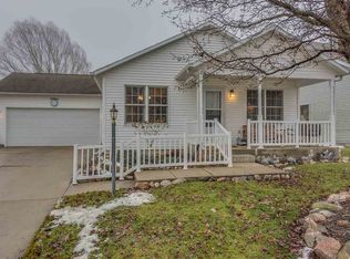 3022 Wild Cherry Rdg W, Mishawaka, IN 46544