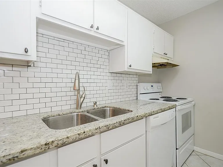 2750 Holly Hall St #1604 — Photo 6