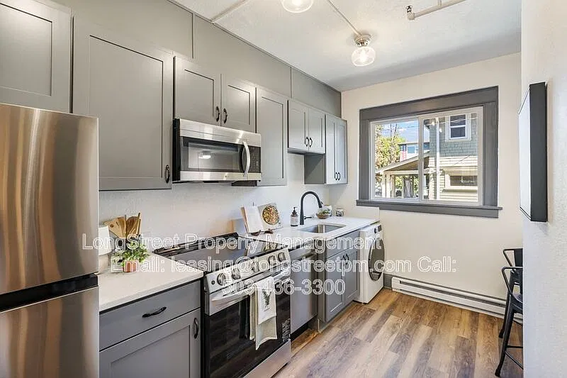 1 bed, 1.0 bath, 458 sqft, $1,395 — Photo 3
