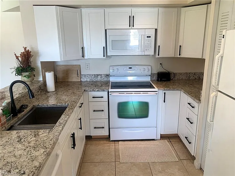 1275 Wildwood Lakes Blvd #2-108 — Photo 6