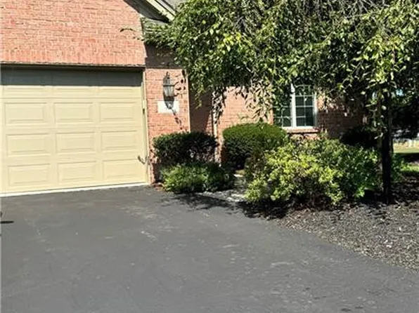 32 Callander Ct, Perrysburg, OH 43551