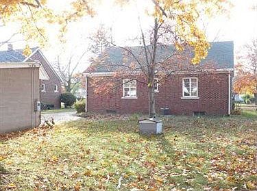 5th image of 2815 Greengarden Blvd