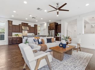 3177 Crocker Dr, Sacramento, CA 95818