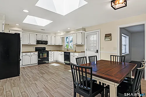 8 Woodchuck Ct Photo 1