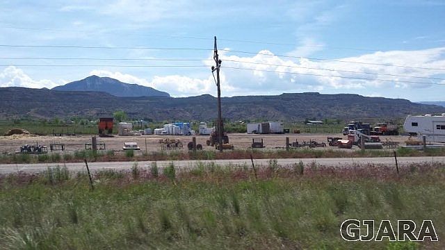 2nd image of 2034 Interstate Highway 70 Frontage Rd