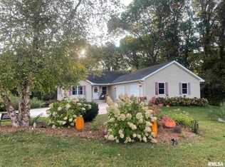 22212 N White Grove Rd, Princeville, IL 61559