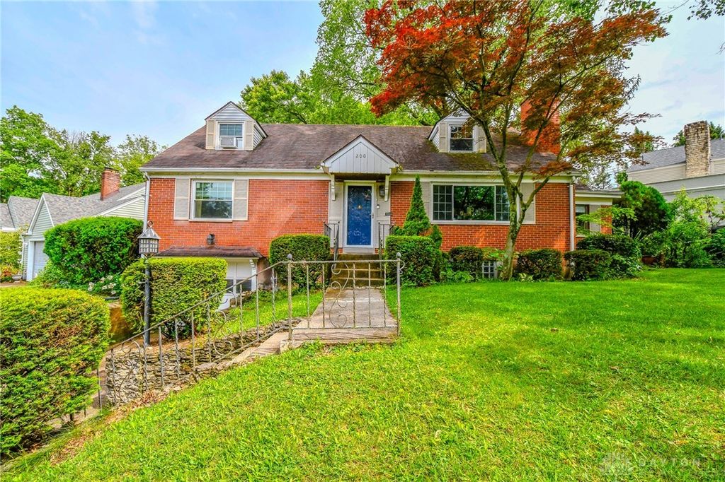 Real estate listing image