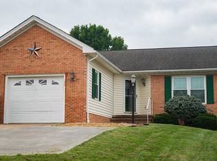 184 Walnut Dr, Broadway, VA 22815