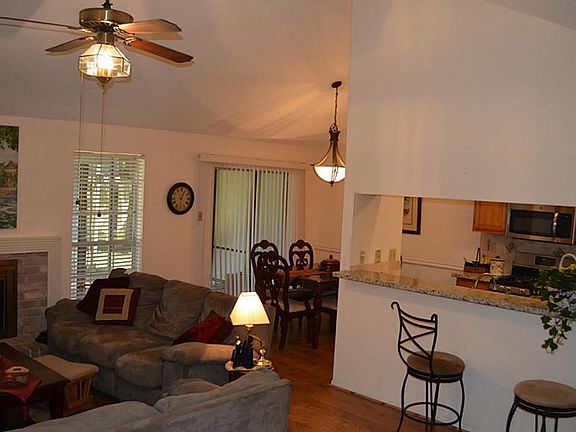 4th image of 3935 Kitchen Hill Ln