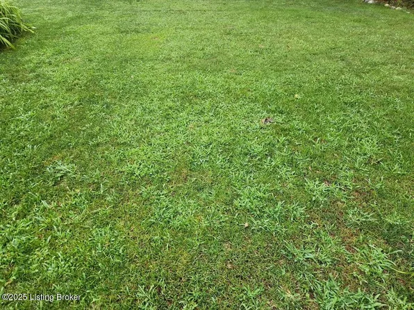 2702 W Jefferson St, Louisville, KY 40212