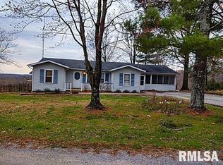 400 Hillside Ln, Vienna, IL 62995